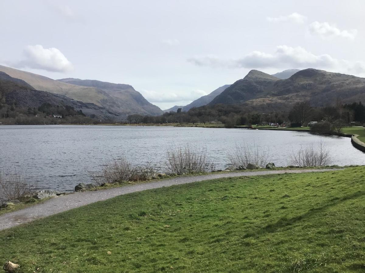 Llanberis Lodges Экстерьер фото